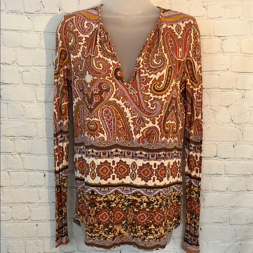 Velvet by Graham & Spencer Paisley Long Sleeve Women's Top